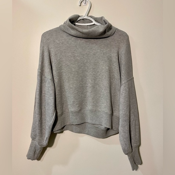 Dynamite cropped turtle neck sweater - Picture 1 of 1